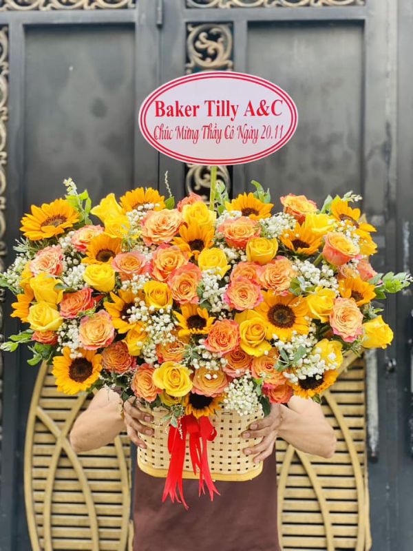giỏ hoa hướng dương chúc mừng – sunshine wishes