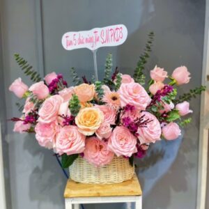 giỏ hoa pastel thanh lịch – blush harmony