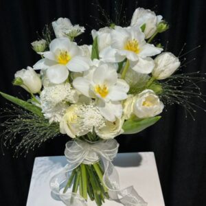 bó hoa cưới tulip trắng – pure love
