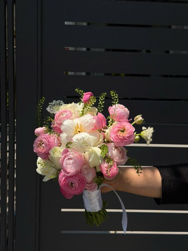 bó hoa cưới hồng pastel – sweet wedding
