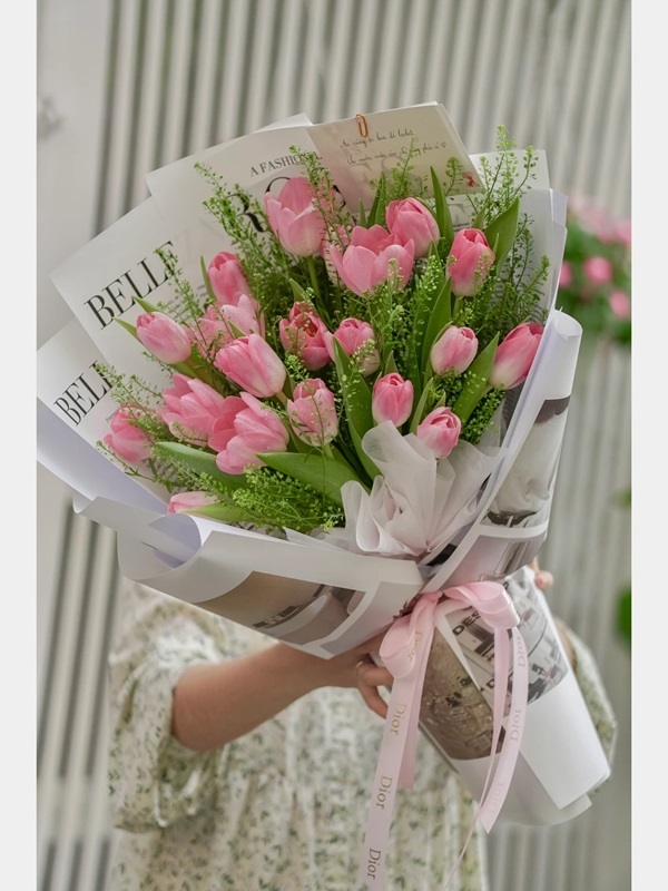 Hoa Sinh Nhật Tulip Tone Nude Cao Cấp