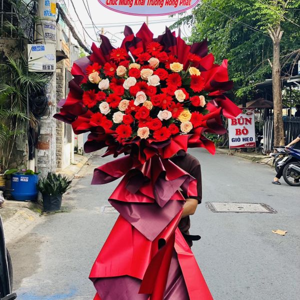 kệ hoa khai trương tone đỏ