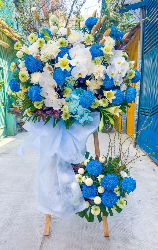 kệ hoa khai trương sang trọng cho công ty