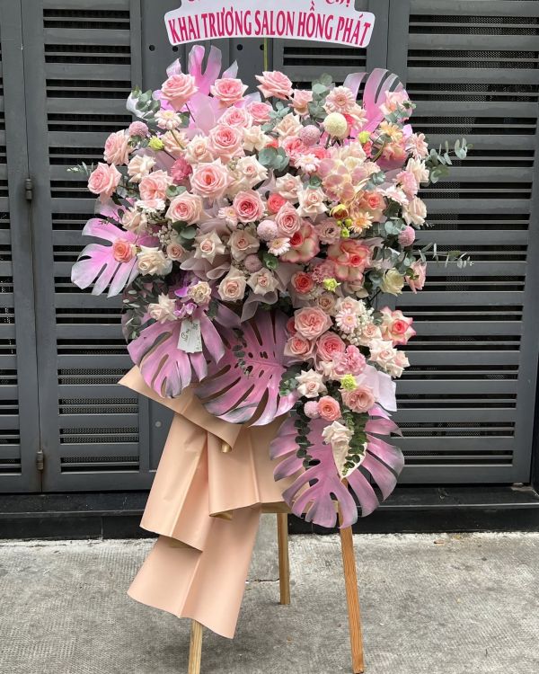 hoa khai trương tone trắng kem