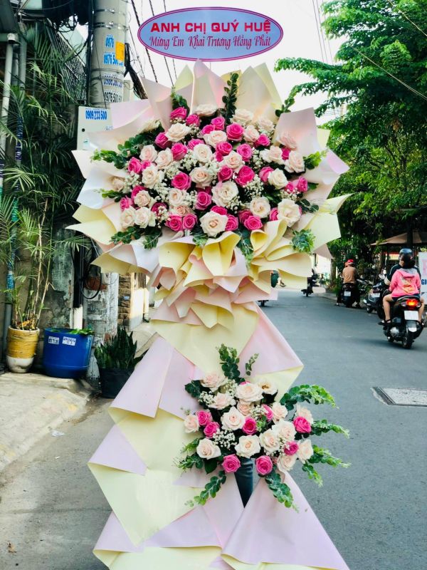 kệ hoa khai trương sang trọng
