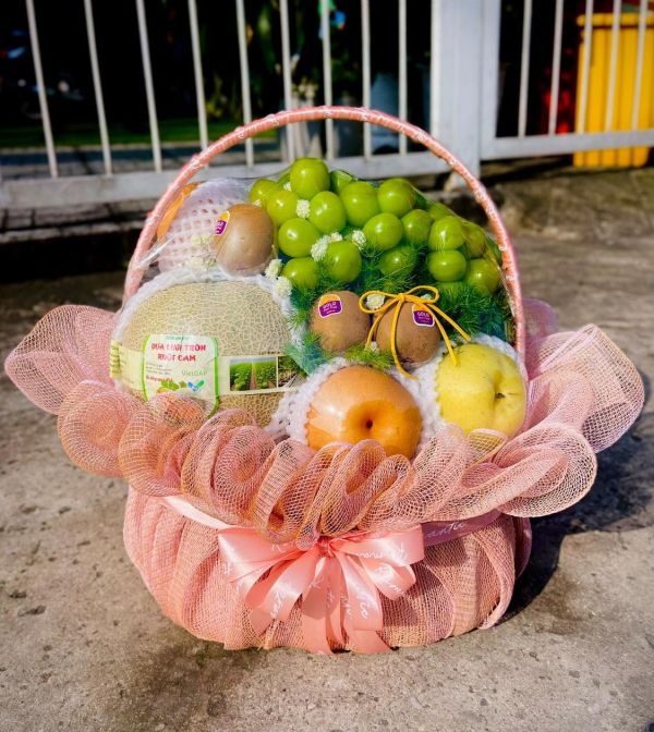 chon-gio-trai-cay-hay-hoa-tuoi-5 Giỏ hoa trái cây